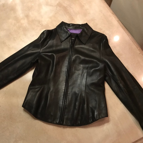 Andrew Marc black lamb skin leather jacket. - Picture 3 of 5